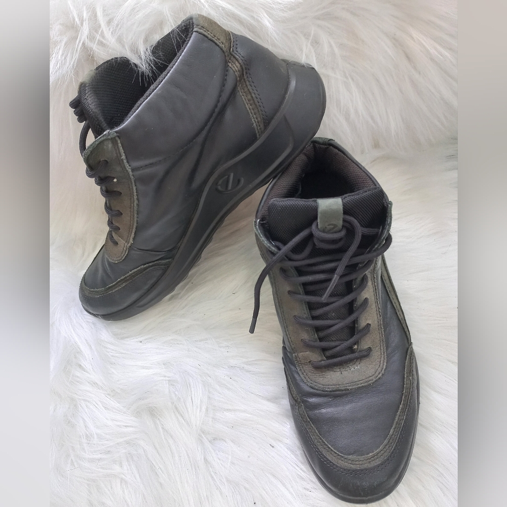 Ecco Men's Black Shoes Size 7 US